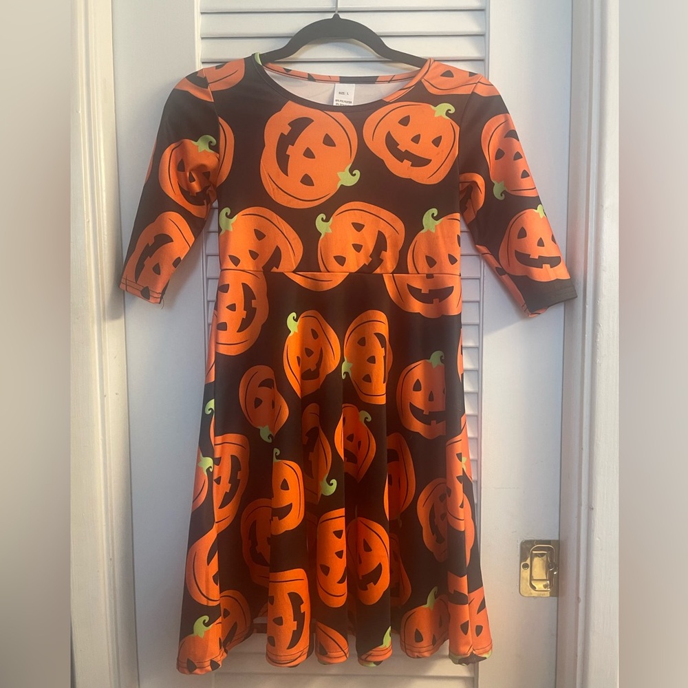 Girls Size L 3/4 Length Sleeve Halloween Pumpkin Dress- worn 1x